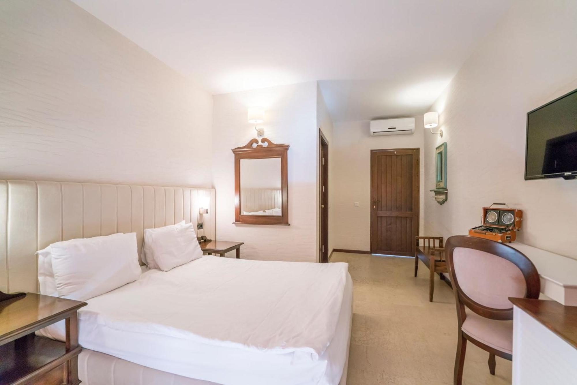 Maris Vama Veche Hotell Eksteriør bilde